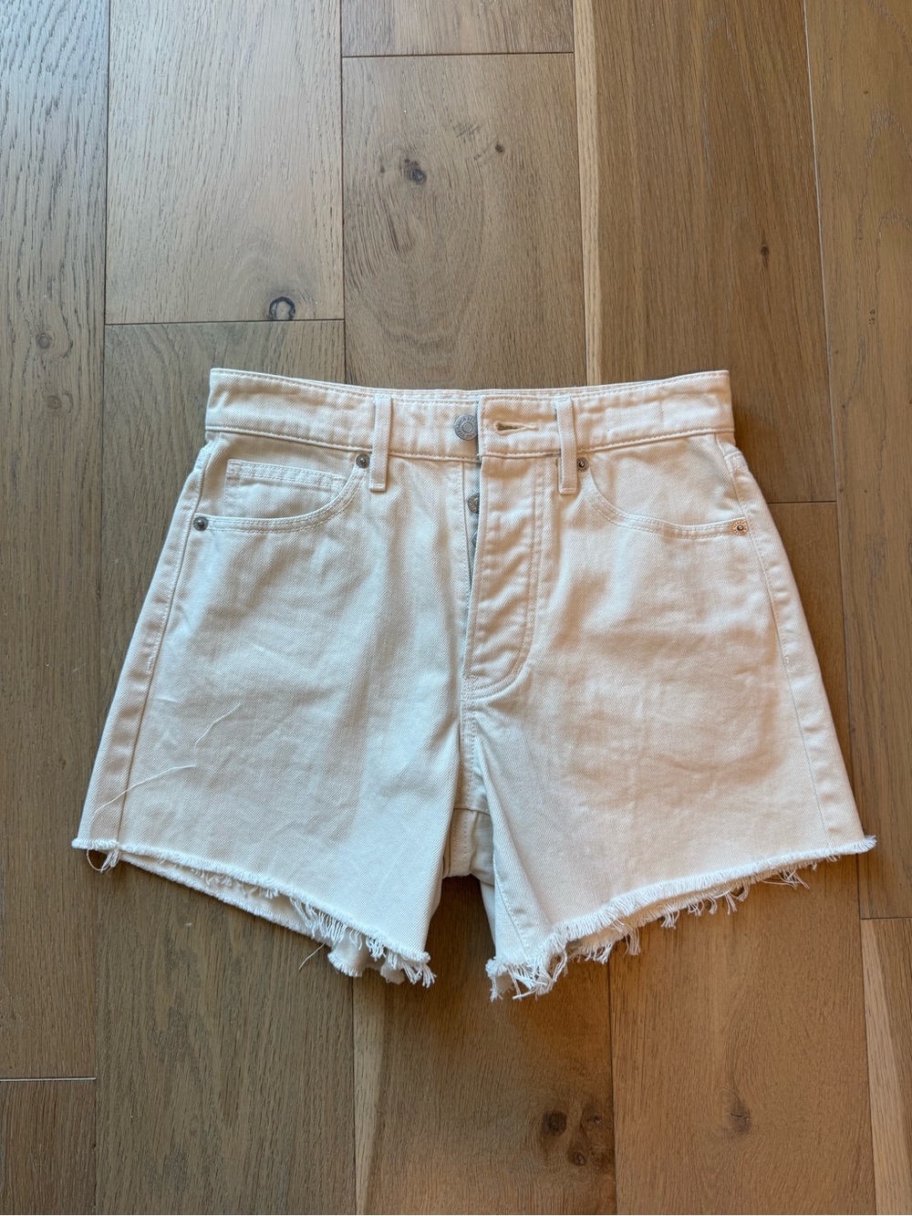 High-Rise Women's Shorts - Cream